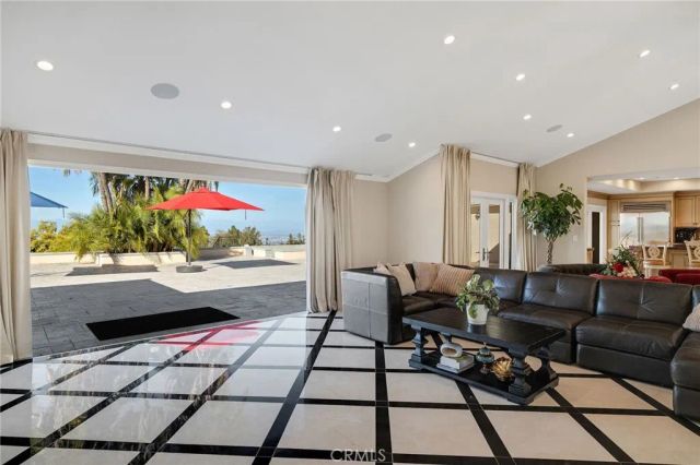 21 Coveview Drive, Rancho Palos Verdes, CA 90275