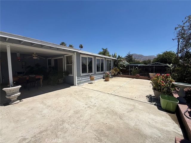 1275 E 37th, San Bernardino, CA 92404
