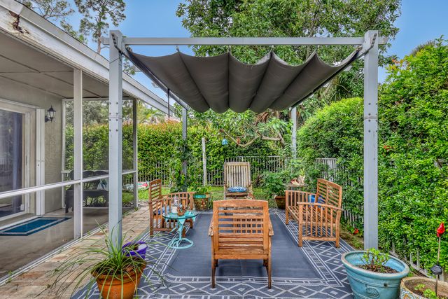949 Honeytree Lane A, Wellington, FL 33414