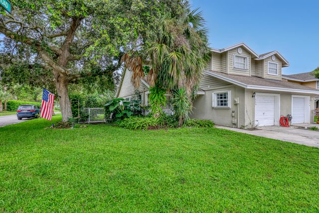 949 Honeytree Lane A, Wellington, FL 33414