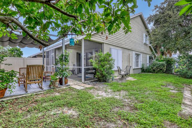 949 Honeytree Lane A, Wellington, FL 33414