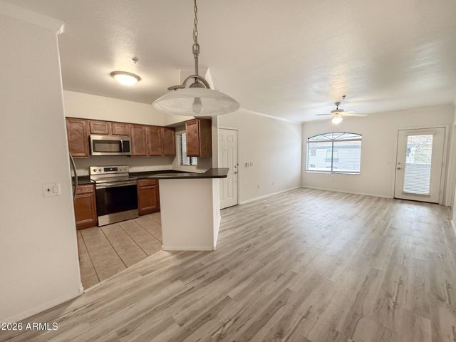 15095 N THOMPSON PEAK Parkway 2003, Scottsdale, AZ 85260