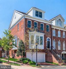 2229 OAK CT N, Arlington, VA 22209