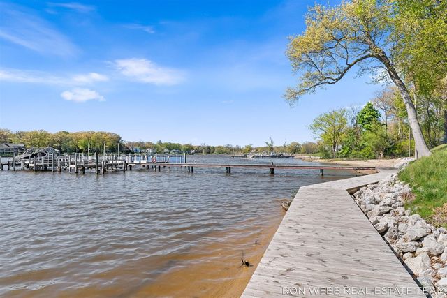 195 Janes View Drive, Holland, MI 49424