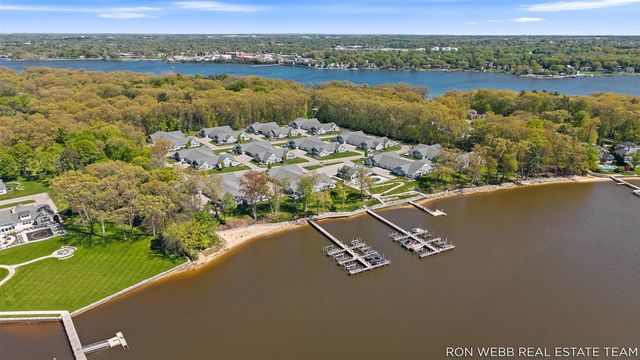 195 Janes View Drive, Holland, MI 49424