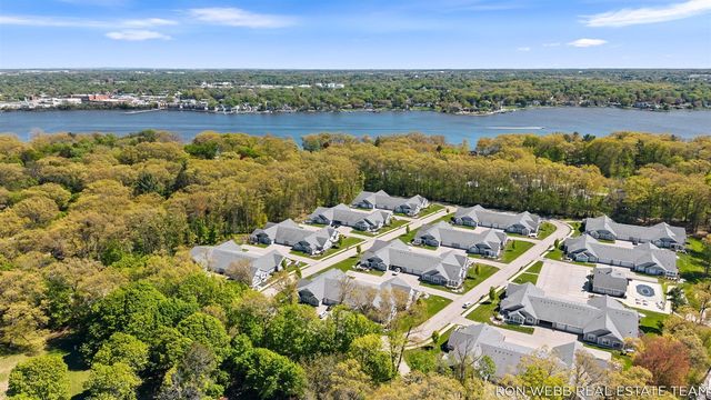 195 Janes View Drive, Holland, MI 49424