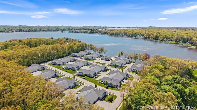 195 Janes View Drive, Holland, MI 49424