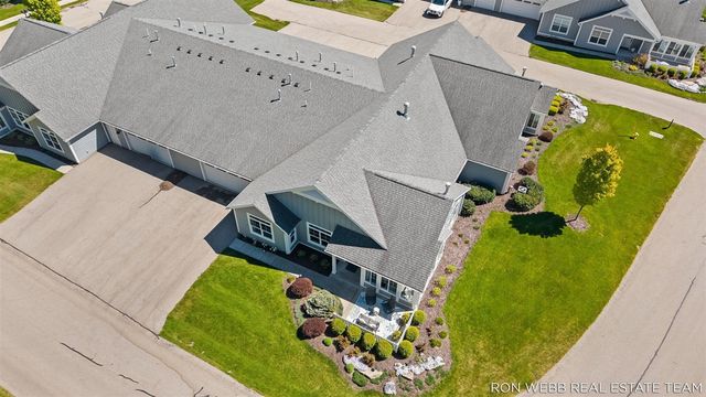 195 Janes View Drive, Holland, MI 49424