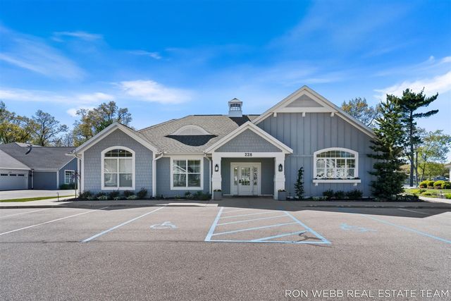 195 Janes View Drive, Holland, MI 49424