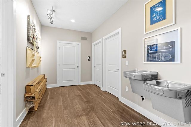 195 Janes View Drive, Holland, MI 49424
