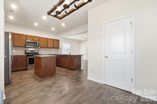 7019 Thornrose Drive, Charlotte, NC 28210