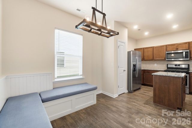 7019 Thornrose Drive, Charlotte, NC 28210