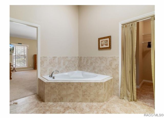 5410 S Magnolia Avenue, Homosassa, FL 34448