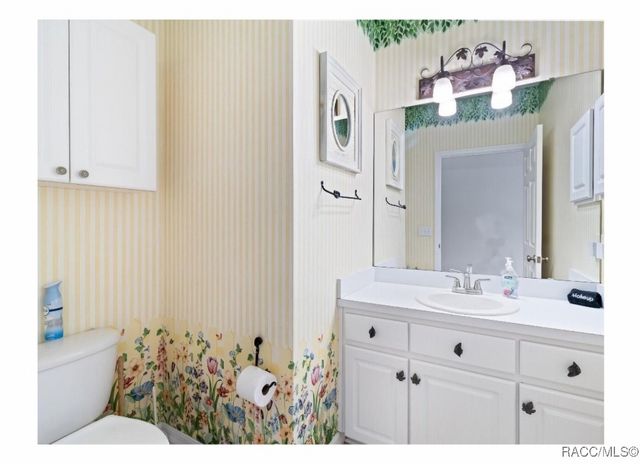 5410 S Magnolia Avenue, Homosassa, FL 34448