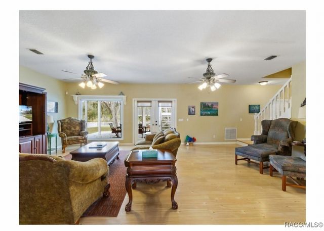 5410 S Magnolia Avenue, Homosassa, FL 34448