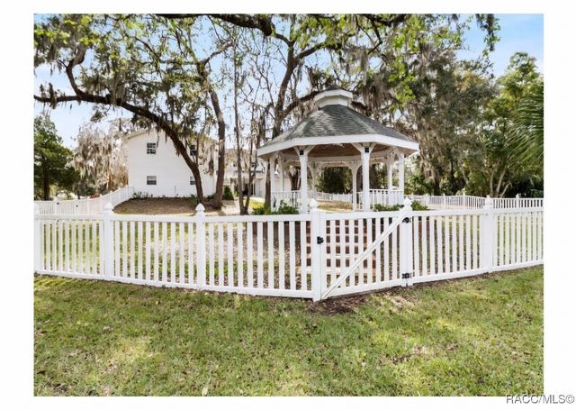 5410 S Magnolia Avenue, Homosassa, FL 34448