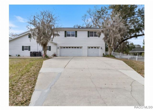 5410 S Magnolia Avenue, Homosassa, FL 34448