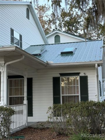 5410 S Magnolia Avenue, Homosassa, FL 34448