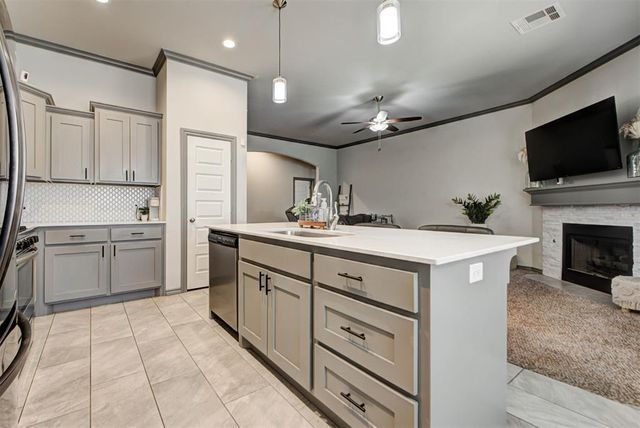 1186 Creekside Drive, Choctaw, OK 73020