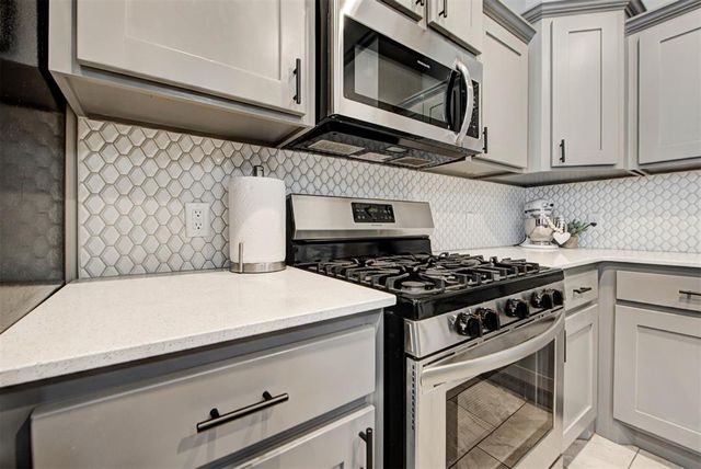 1186 Creekside Drive, Choctaw, OK 73020