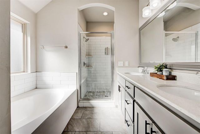 1186 Creekside Drive, Choctaw, OK 73020