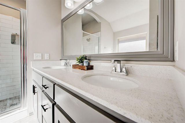 1186 Creekside Drive, Choctaw, OK 73020