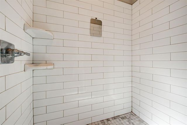 1186 Creekside Drive, Choctaw, OK 73020