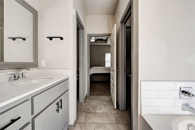 1186 Creekside Drive, Choctaw, OK 73020