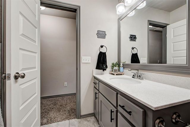 1186 Creekside Drive, Choctaw, OK 73020