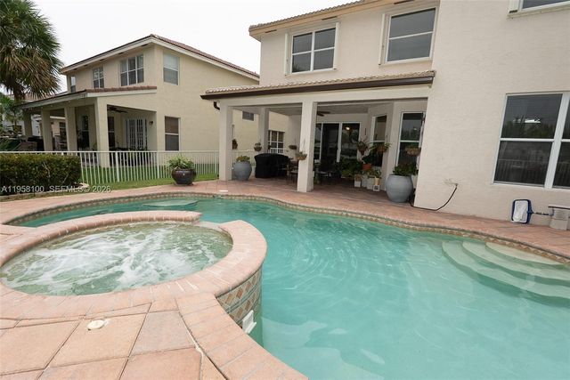 13351 SW 45th Dr, Miramar, FL 33027