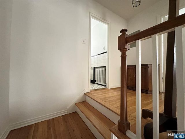 32b Elmwood Court B, Elmwood Park, NJ 07407