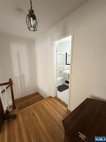 32b Elmwood Court B, Elmwood Park, NJ 07407