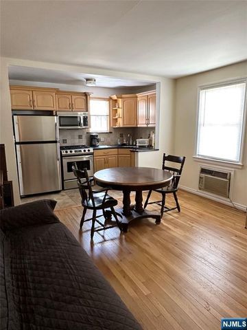32b Elmwood Court B, Elmwood Park, NJ 07407