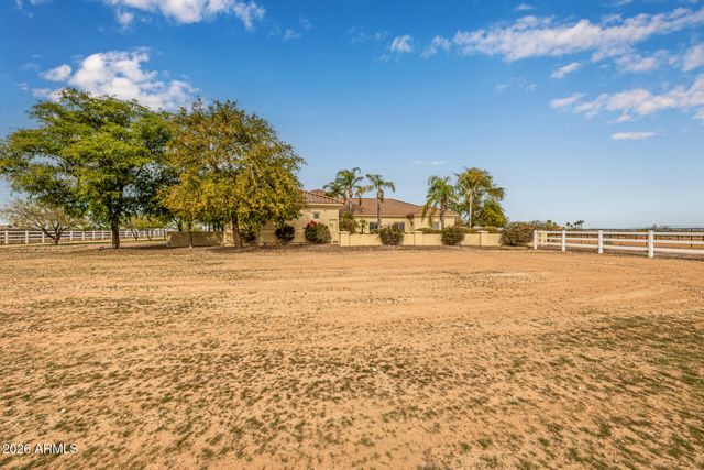 25614 W Melanie Drive, Wittmann, AZ 85361