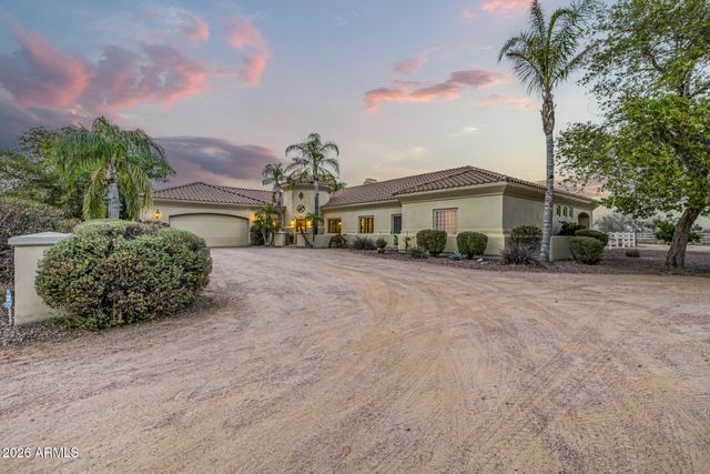 25614 W Melanie Drive, Wittmann, AZ 85361