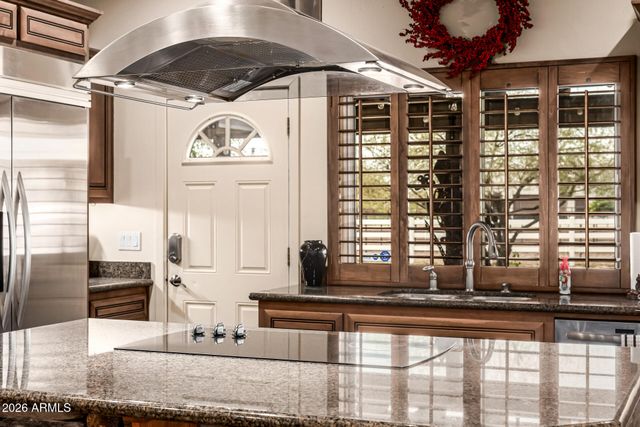 25614 W Melanie Drive, Wittmann, AZ 85361