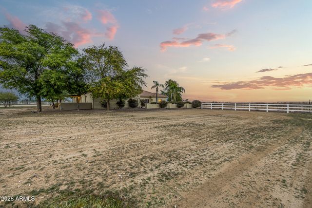 25614 W Melanie Drive, Wittmann, AZ 85361