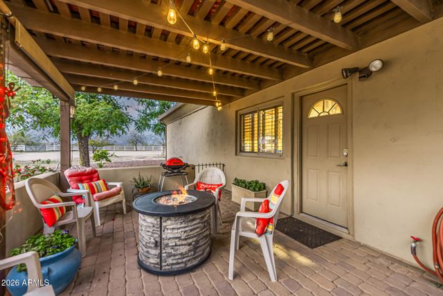 25614 W Melanie Drive, Wittmann, AZ 85361