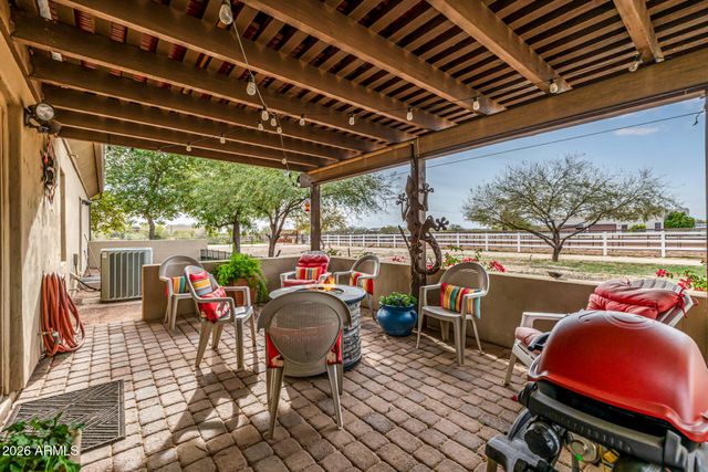 25614 W Melanie Drive, Wittmann, AZ 85361