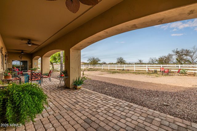 25614 W Melanie Drive, Wittmann, AZ 85361