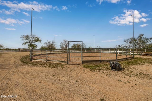 25614 W Melanie Drive, Wittmann, AZ 85361