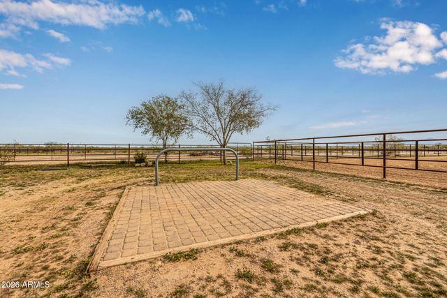 25614 W Melanie Drive, Wittmann, AZ 85361