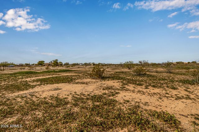 25614 W Melanie Drive, Wittmann, AZ 85361