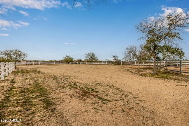 25614 W Melanie Drive, Wittmann, AZ 85361