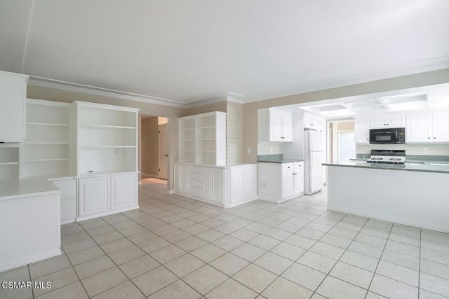 1046 Barrow Court, Westlake Village, CA 91361