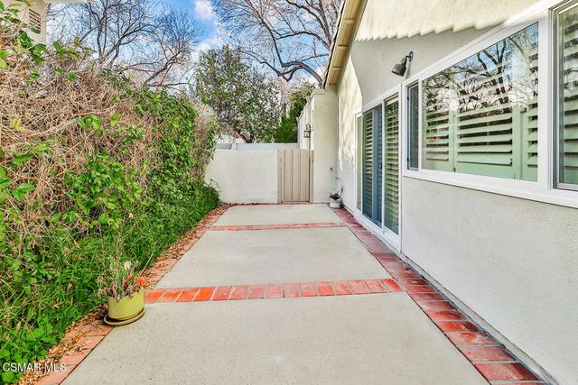 1046 Barrow Court, Westlake Village, CA 91361