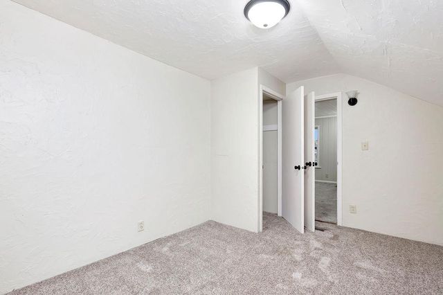 904 W 8TH AVENUE, Oshkosh, WI 54902