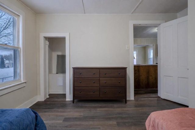 904 W 8TH AVENUE, Oshkosh, WI 54902