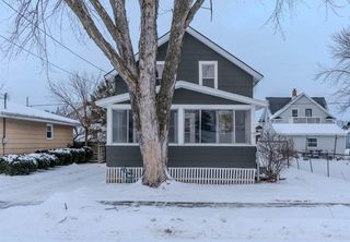 904 W 8TH AVENUE, Oshkosh, WI 54902