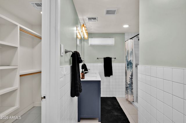 4235 N 16TH Drive, Phoenix, AZ 85015